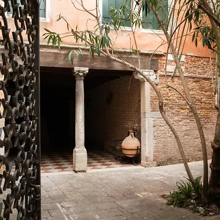 Casa Scorzoni 아파트 베니스
